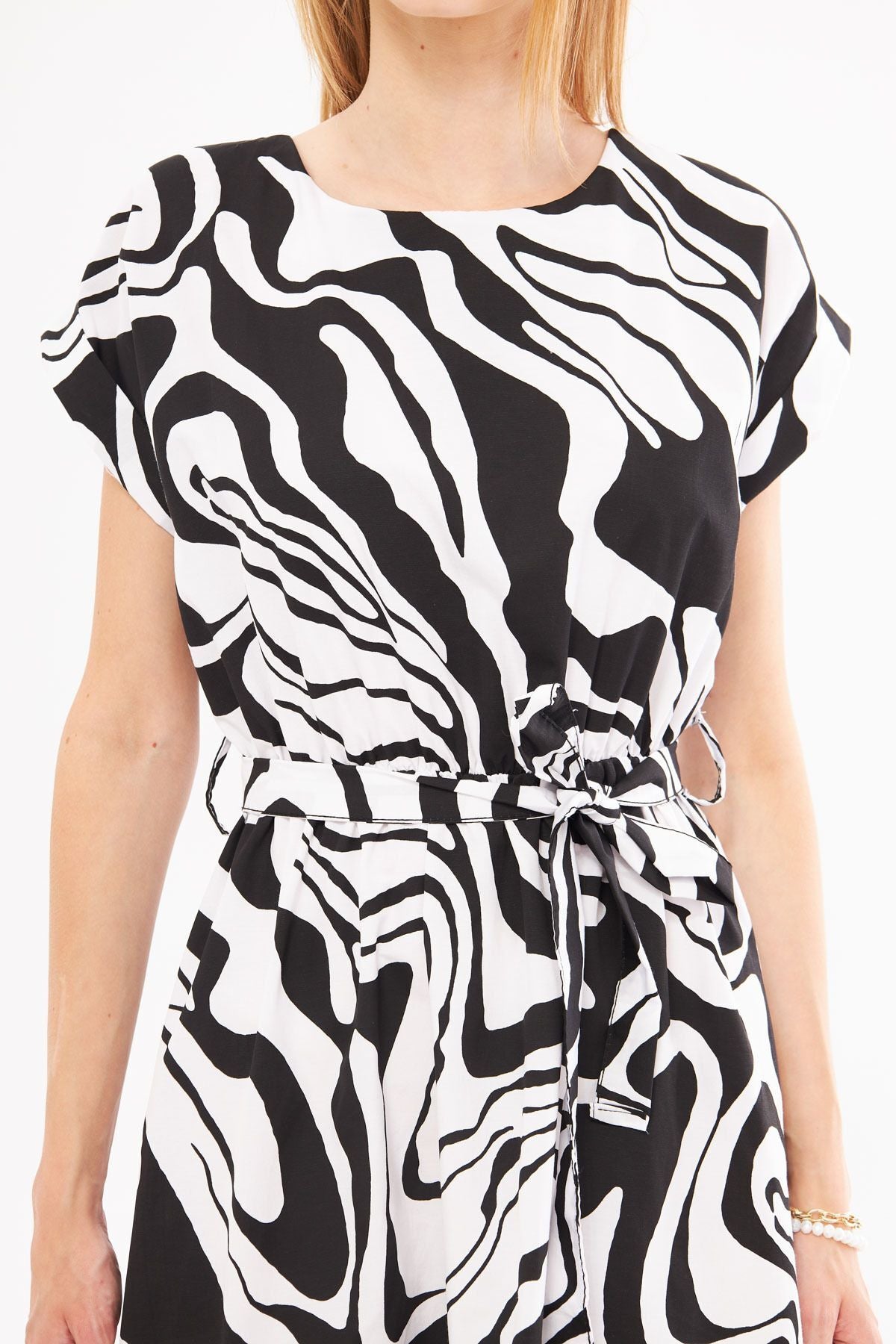 Woman White-Black Waist Tire Tinded Patterned Dress ARM-221044