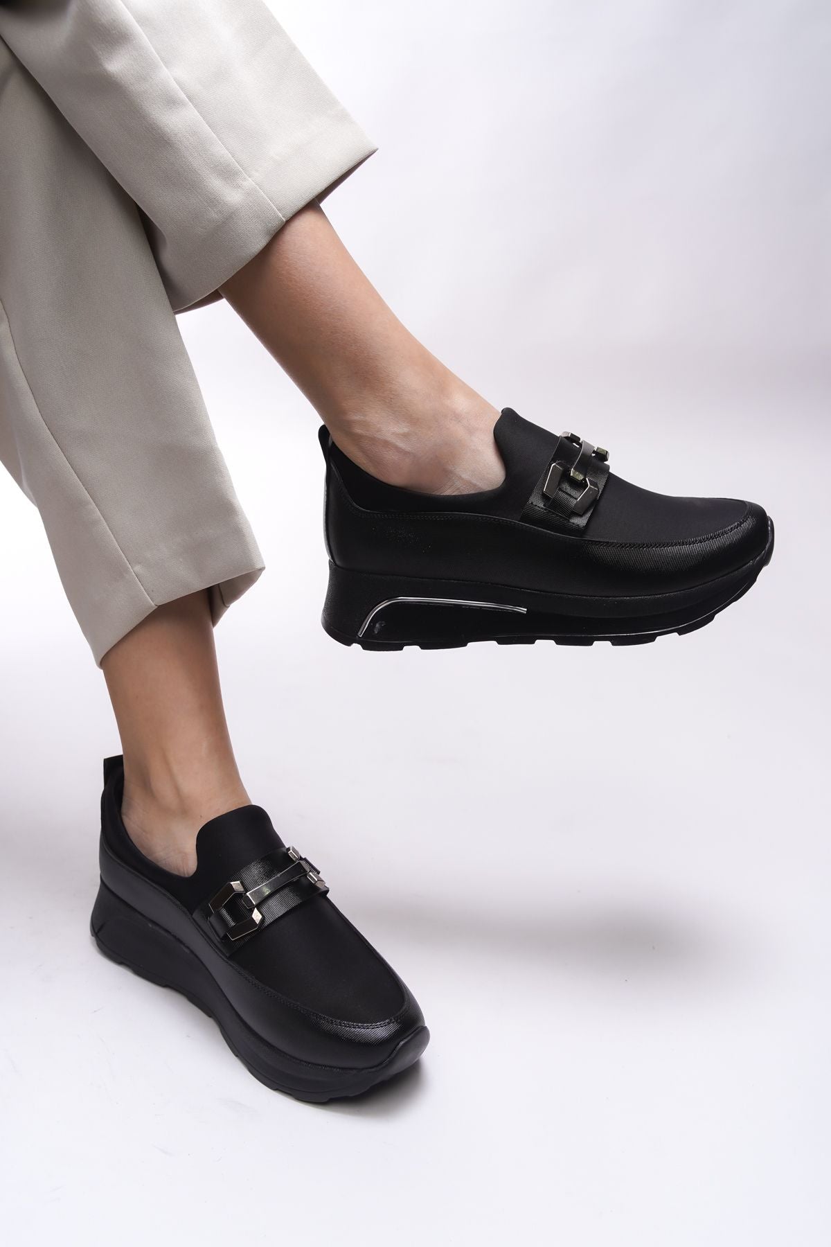 Lisgalyn Woman Sneaker 00121705 Black Black