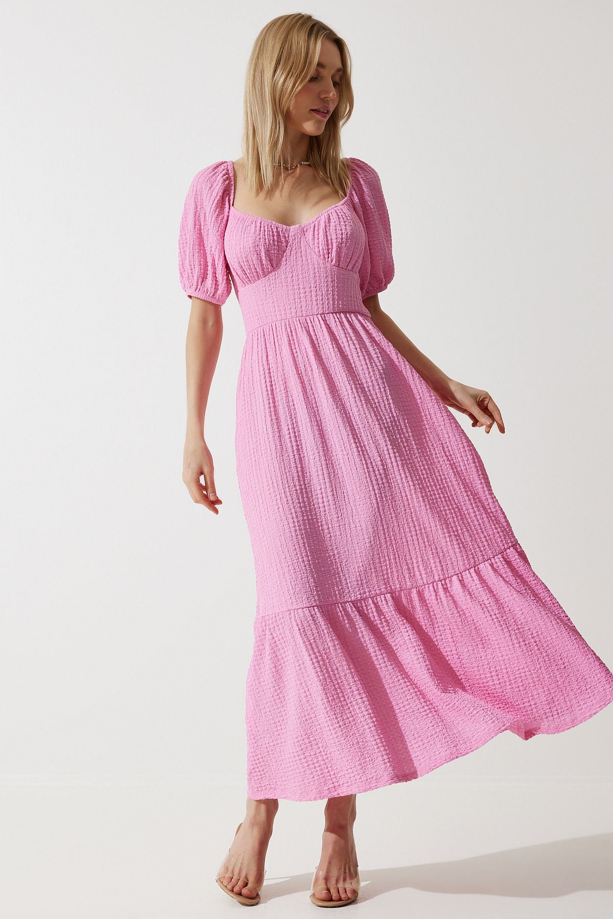 Woman pink heart collar textured summer knitted dress ub00050