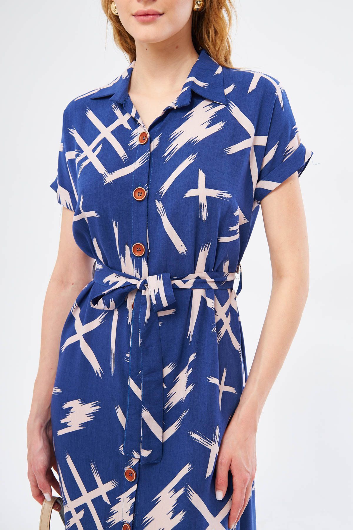 Woman Navy blue Big Flowering Waist Belt Short Sleeve Shirt Dress ARM-221007