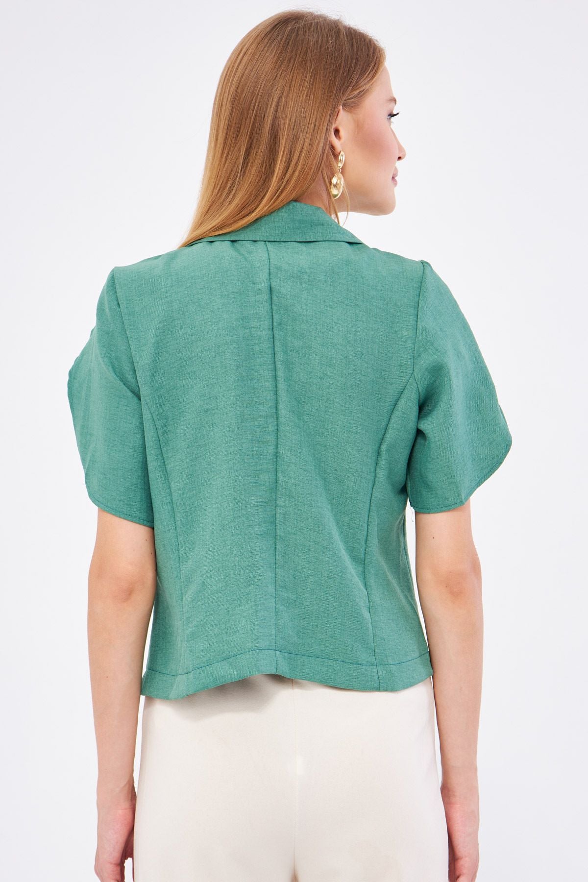 WOMEN DARK GREEN ARM SUSTMAC DETAILED CROP SHORT SOLD JACKET ARM-24Y001048