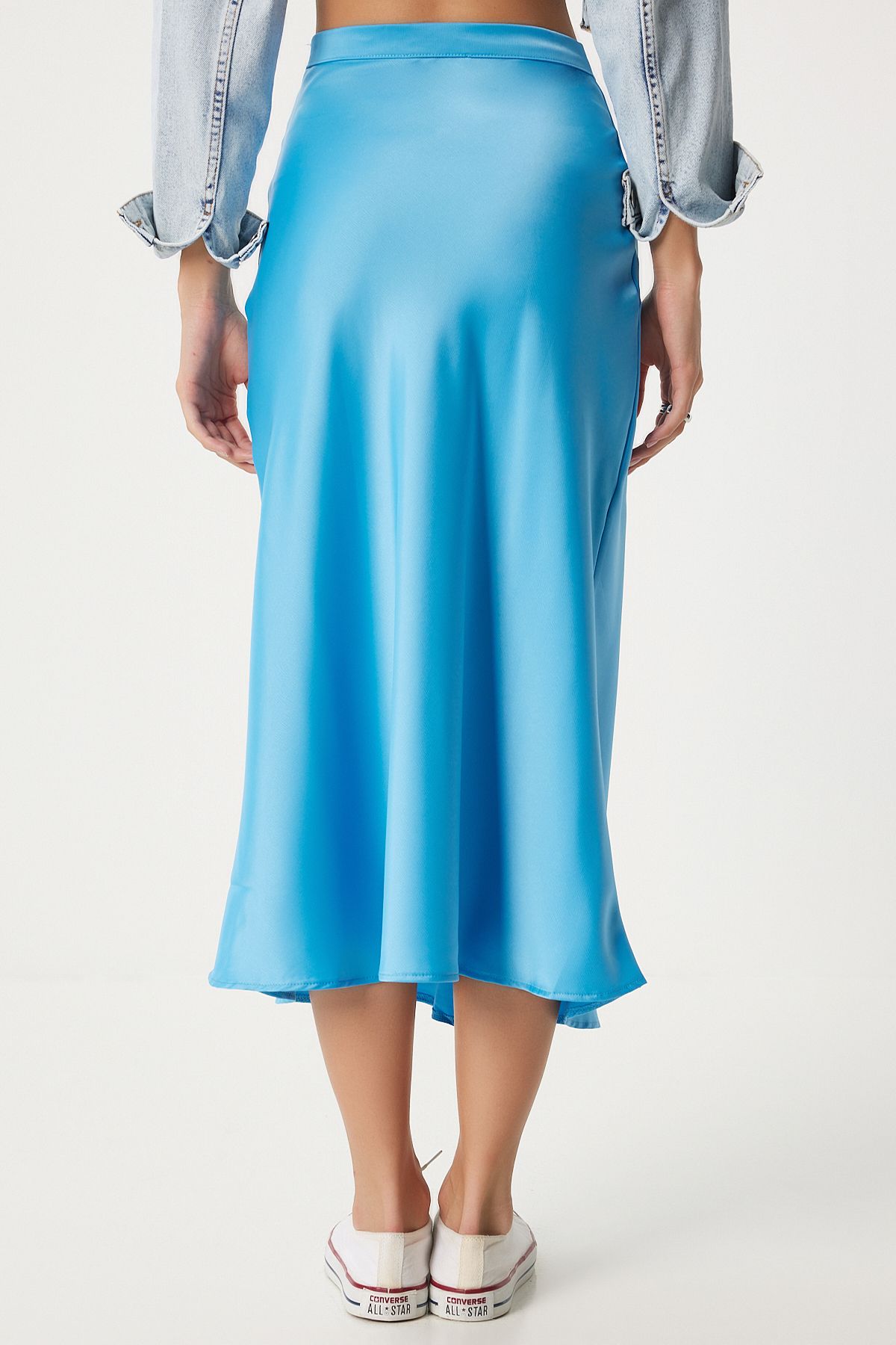 Female sky blue satin surface skirt FN03361