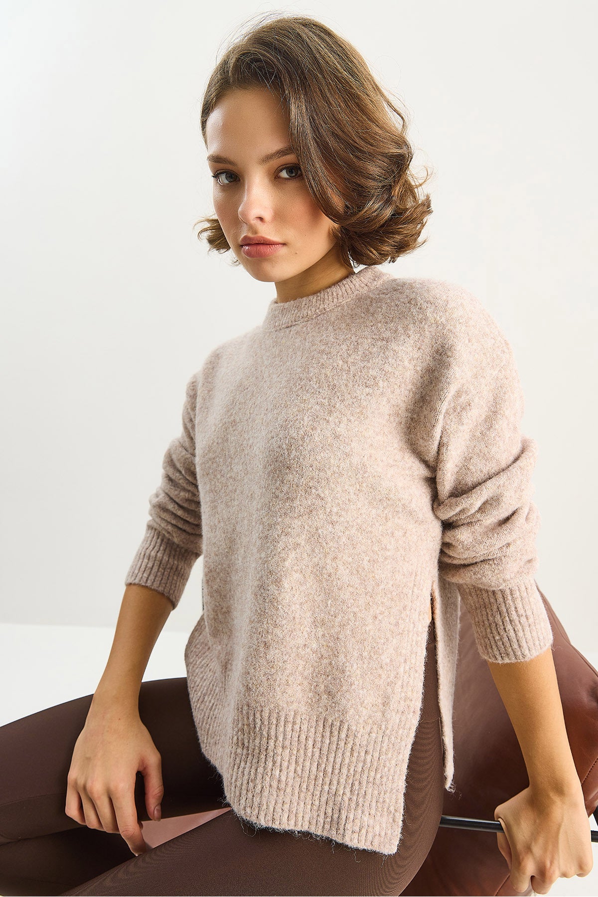 Women's Crew Neck Side Slits Wool Blend Knitwear Sweater 2411 60283681
