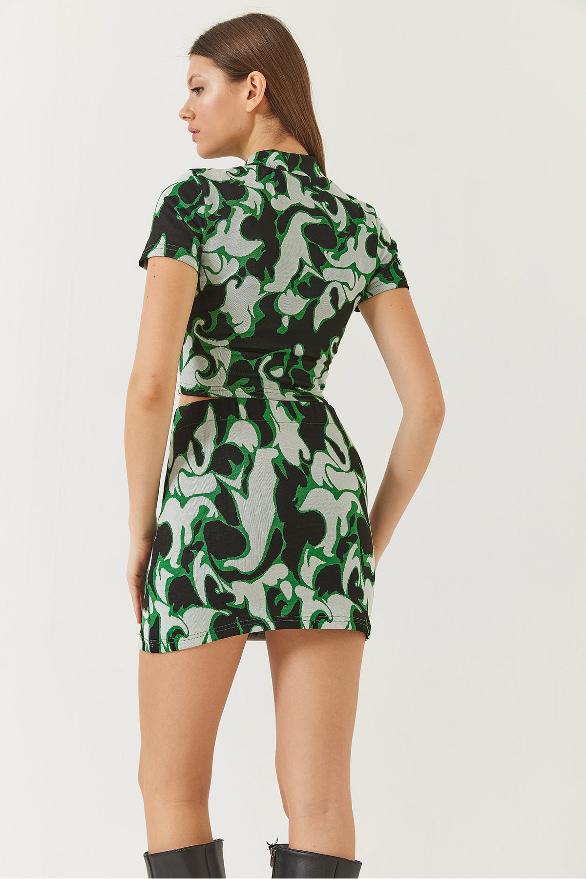 Women's Half Fisherman Short Sleeve Crop Top and Bottom Set with Mini Skirt 60261373