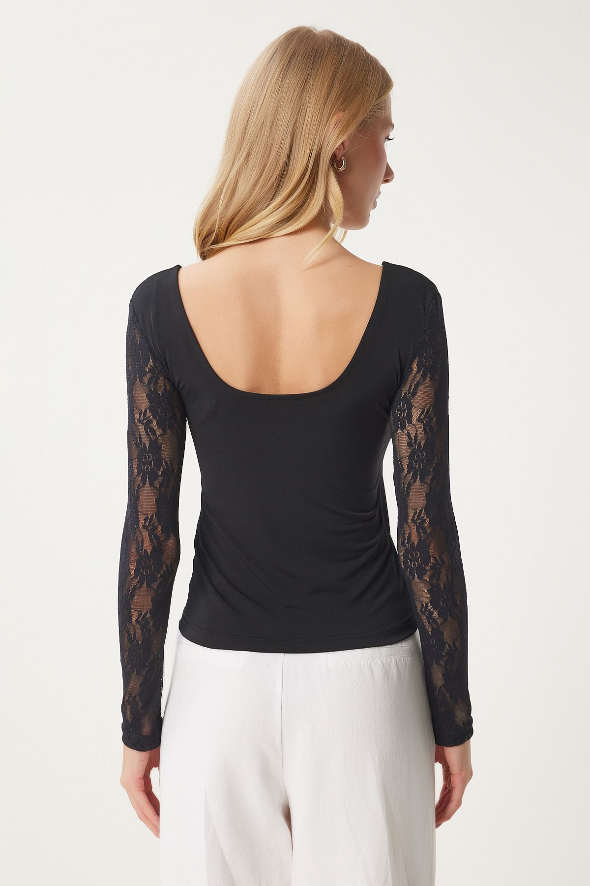 Woman Black U -Yaka Lace Sandy Knitting Blouse EN00629