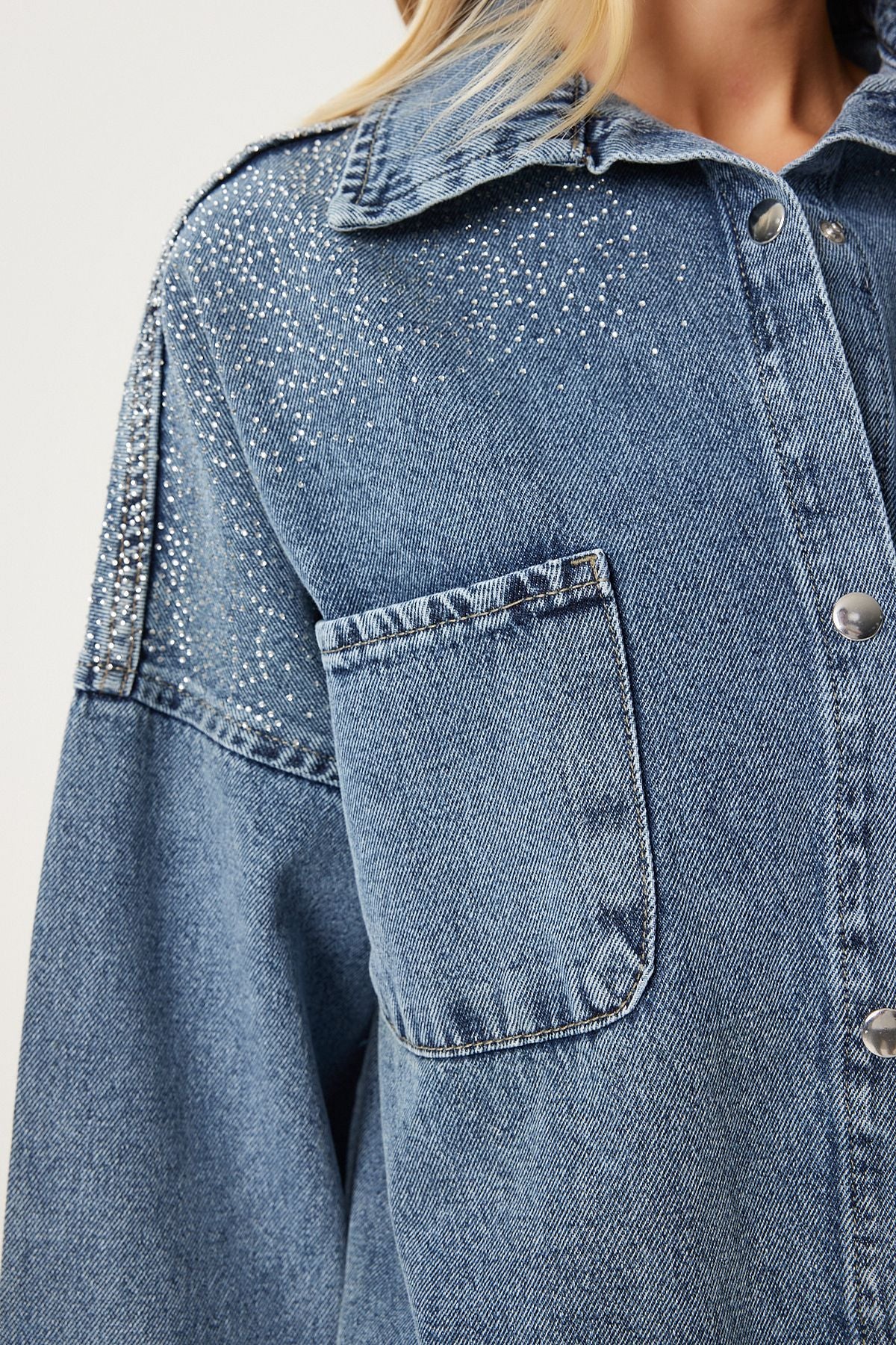 Woman Light Blue Chain Detailed Oversize denim jacket es00169