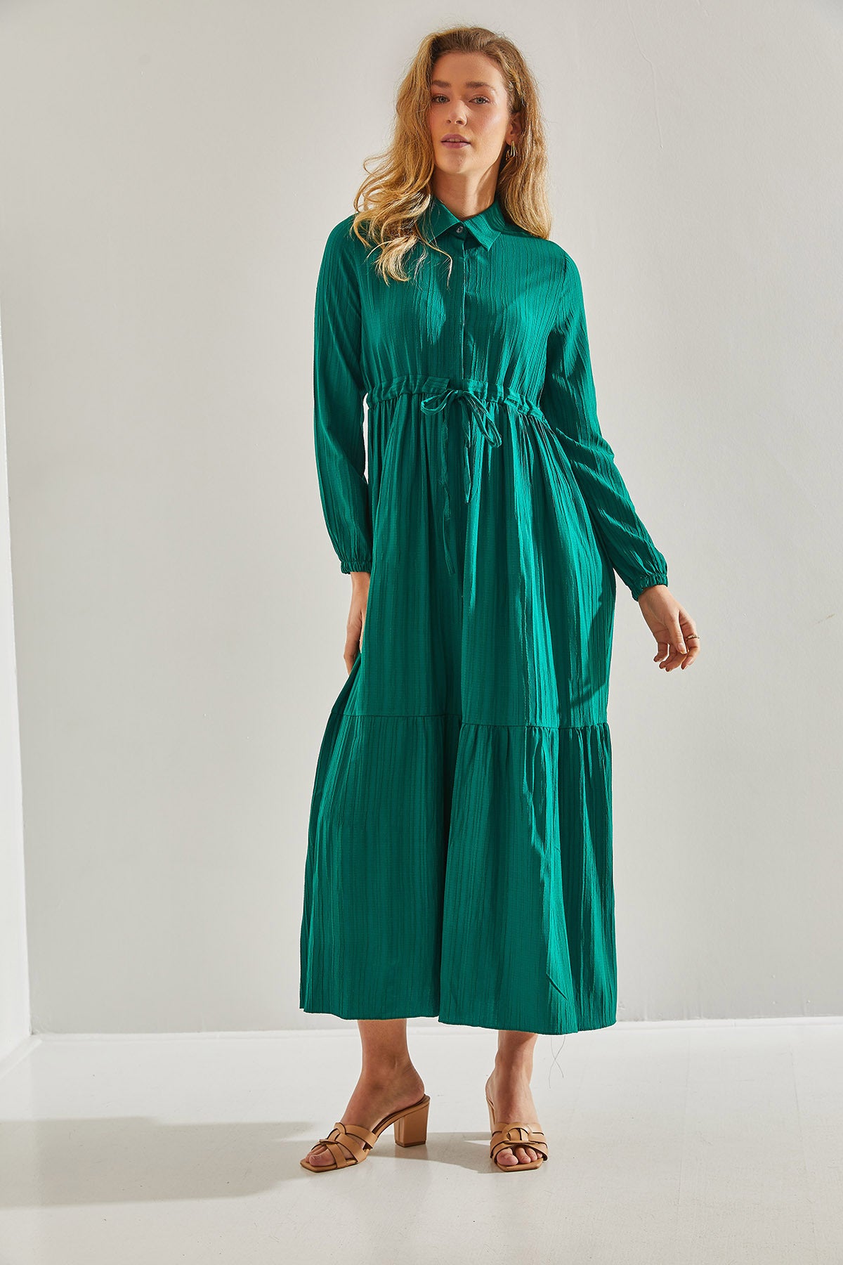 Modest Women's Gathered Waist Buttoned Collar Long Hijab Flared Dress 60181034