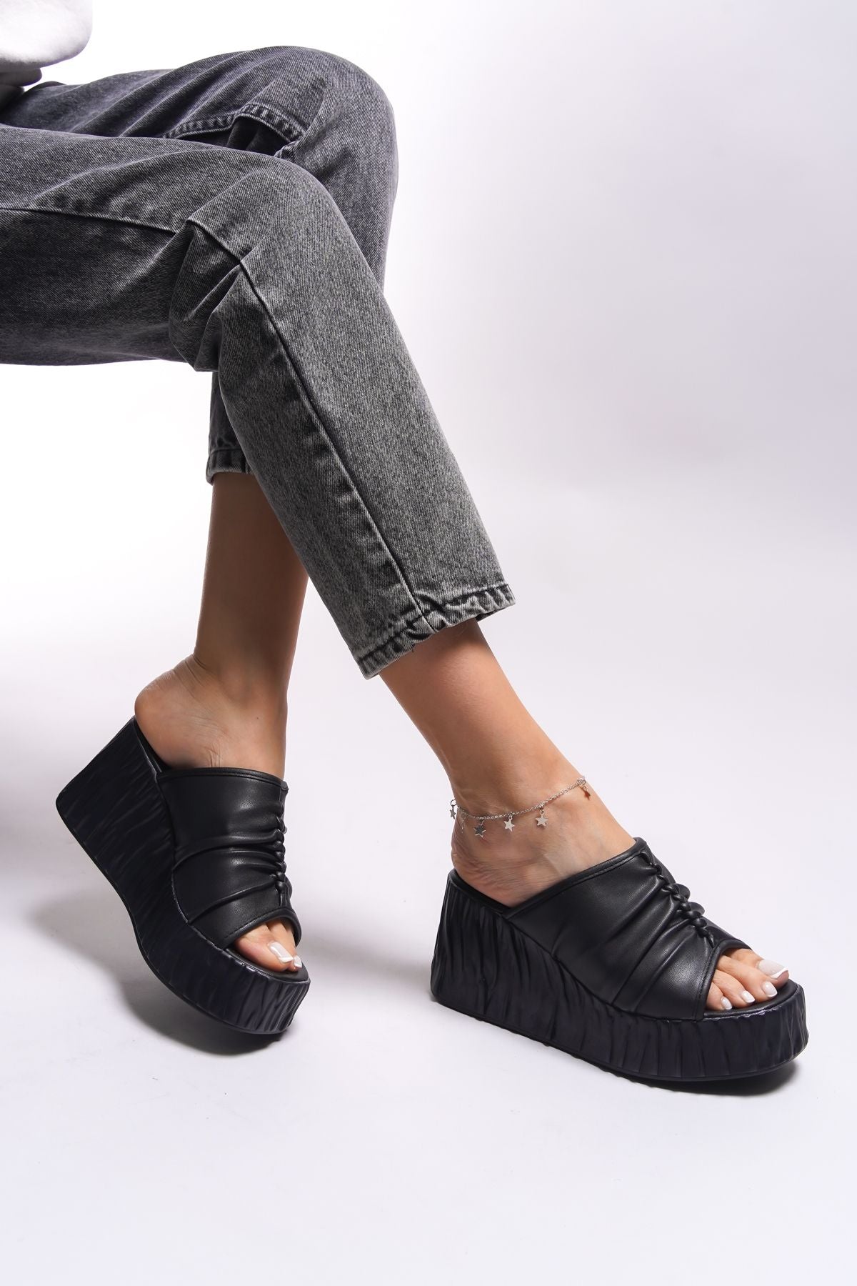 ISFNAES Female Heels Slippers 0012930 Black