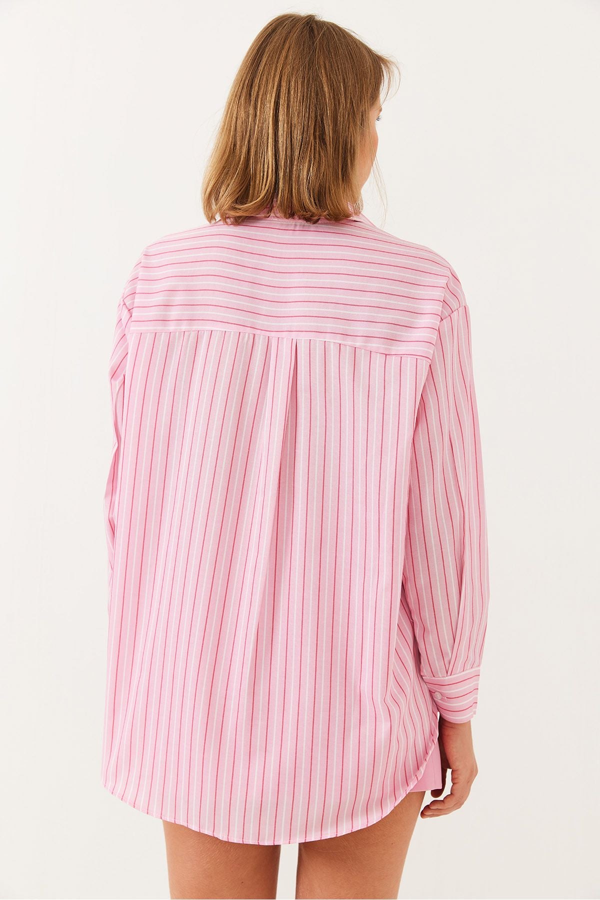 Woman Oversize cut striped basic shirt 60251825