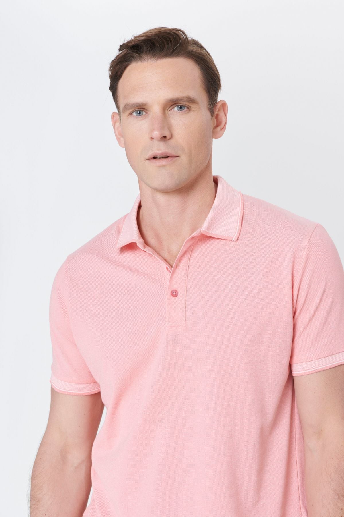 Men-Plugging Cotton Fabric Slim Fit Narrow Cut Pink-White Curlled Polo Yaka T-shirt