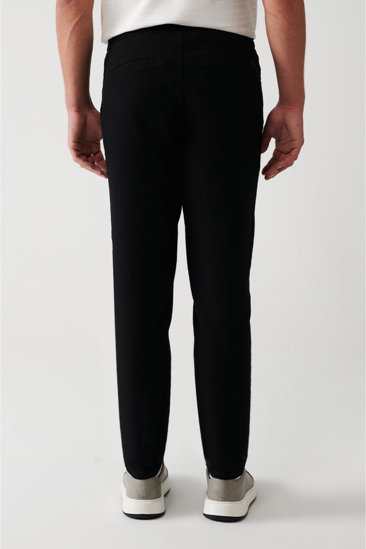 Men's black side pocket with waist tire 100 %cotton linen textured pants E003052