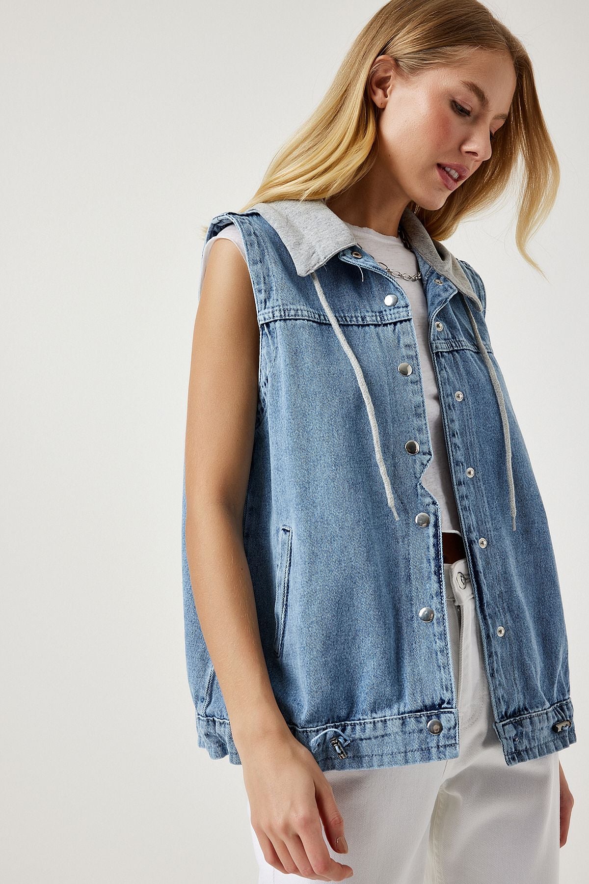 Woman Light Blue Hooded Boyfriend Denim Vest RV00161