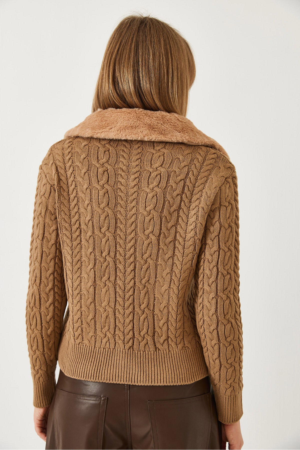 Women's Braided Fur Collar Knitwear Cardigan 20234512