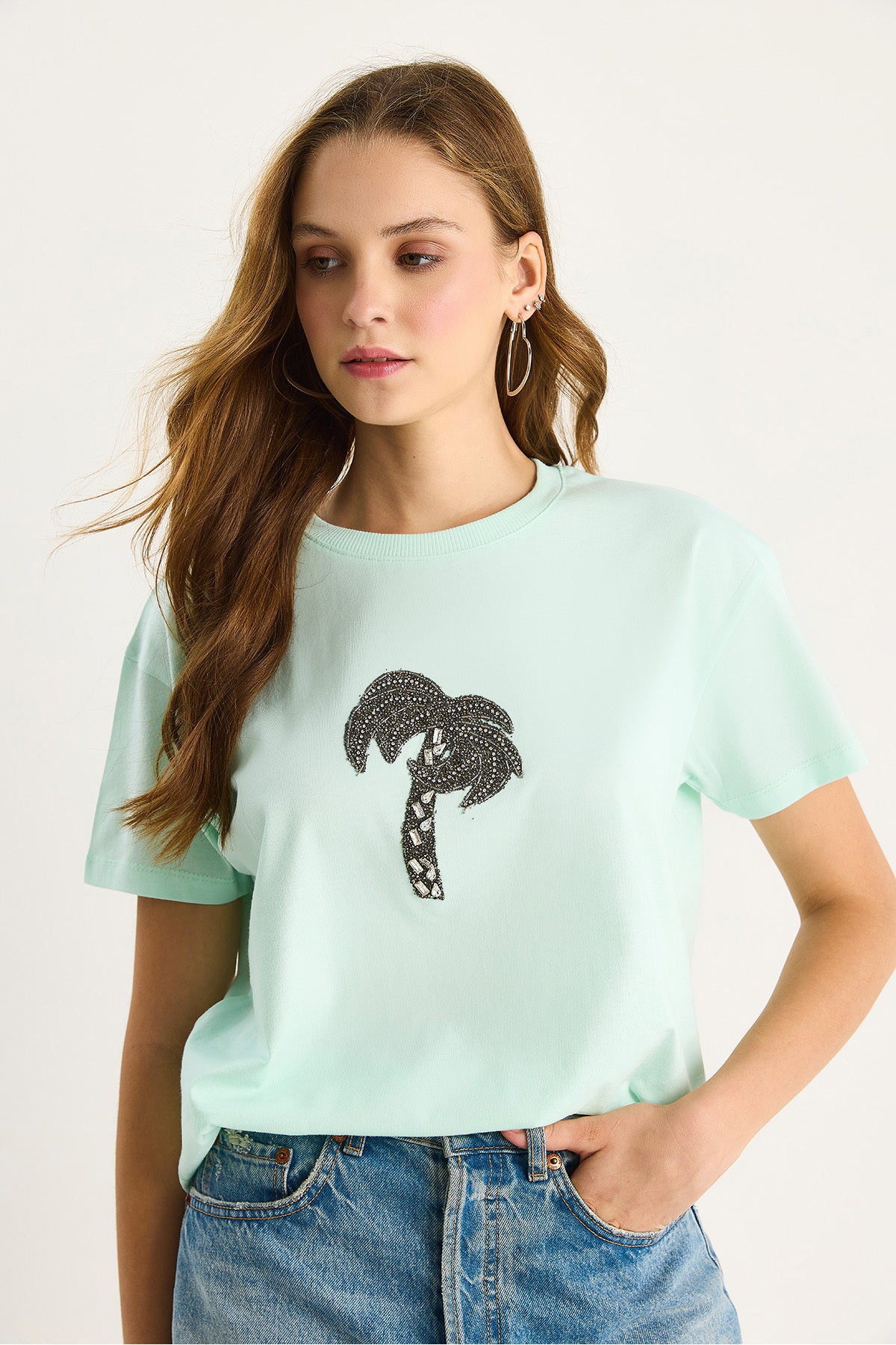 Women's 100% Cotton Crew Neck Comfortable T-Shirt with Palm Tree Stone Accessories 60602067