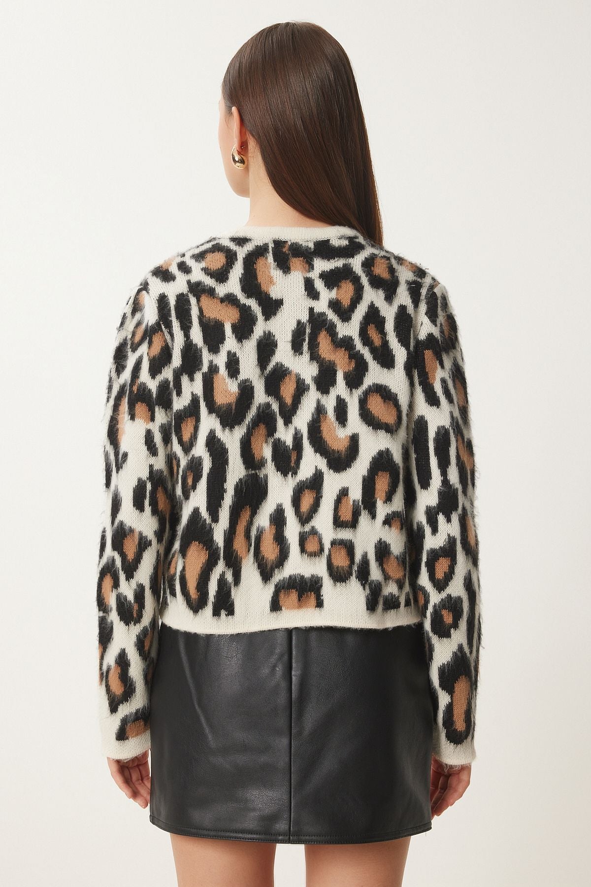 Women's Cream Black Leopard Patterned Short Beard Cardigan KB00040