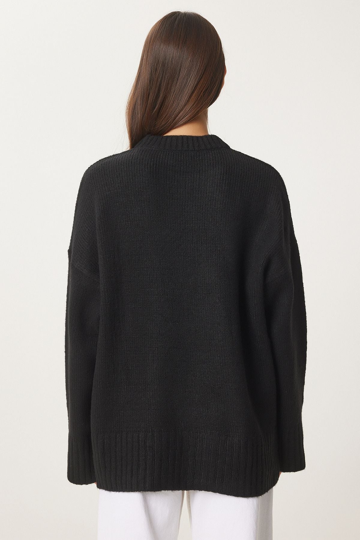 Woman black soft textured oversiz knitwear sweater pf00096