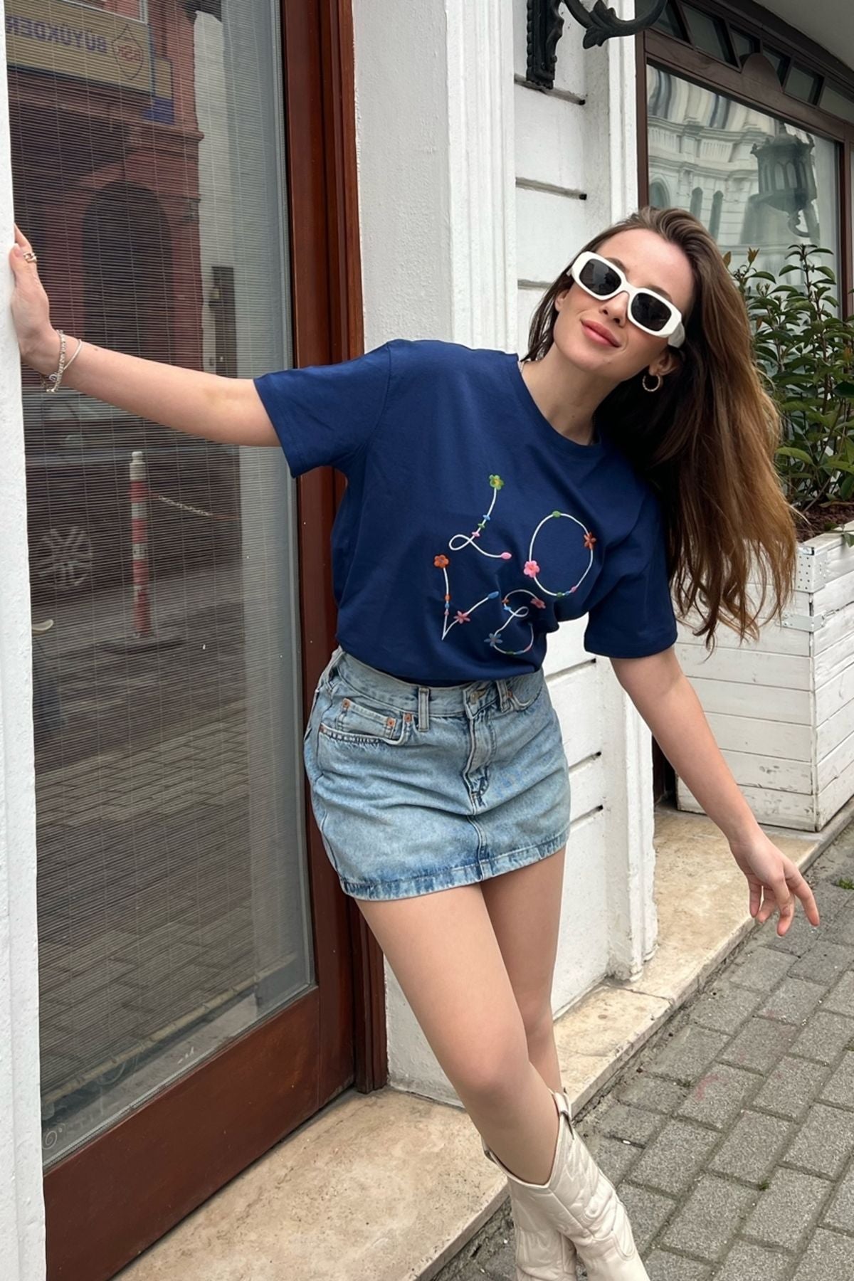 Woman Love Embroidered Combed Combed Tshirt 60211004