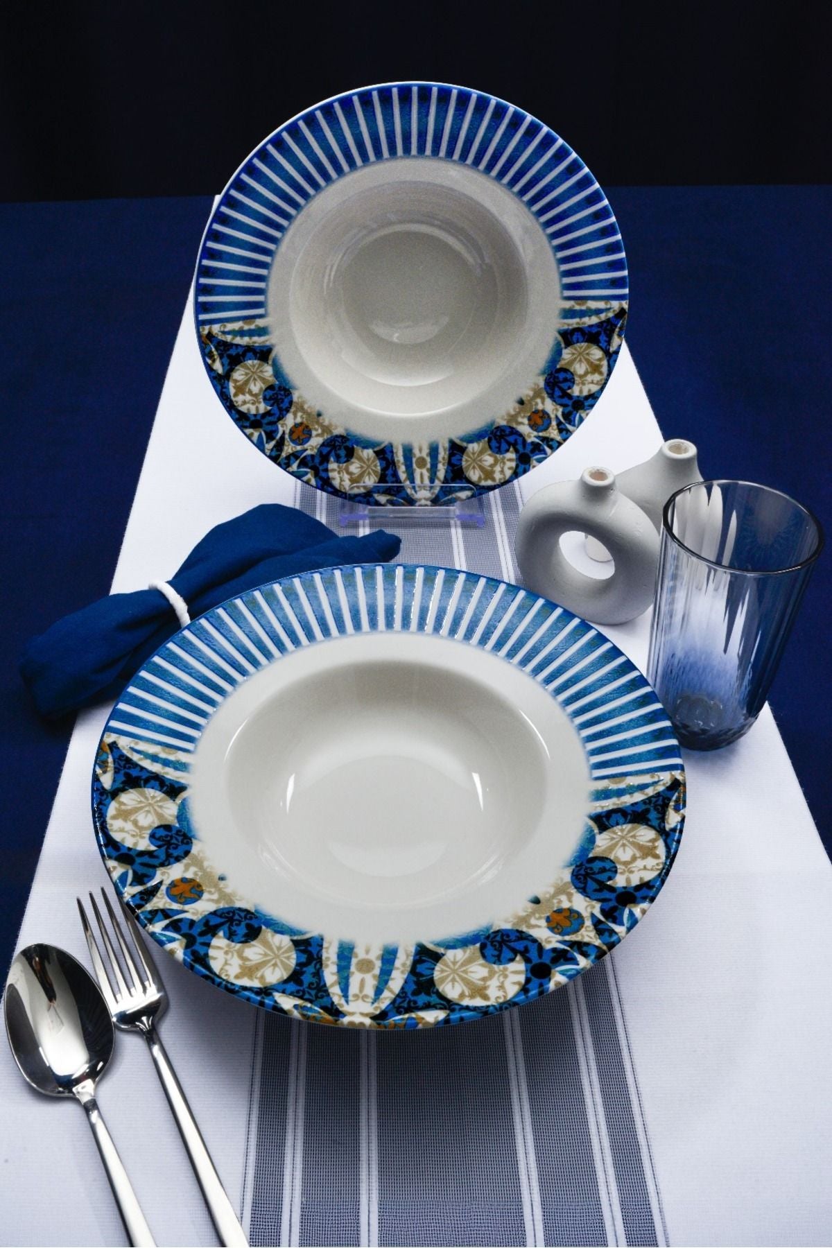 Azur 28cm porcelain pasta plate