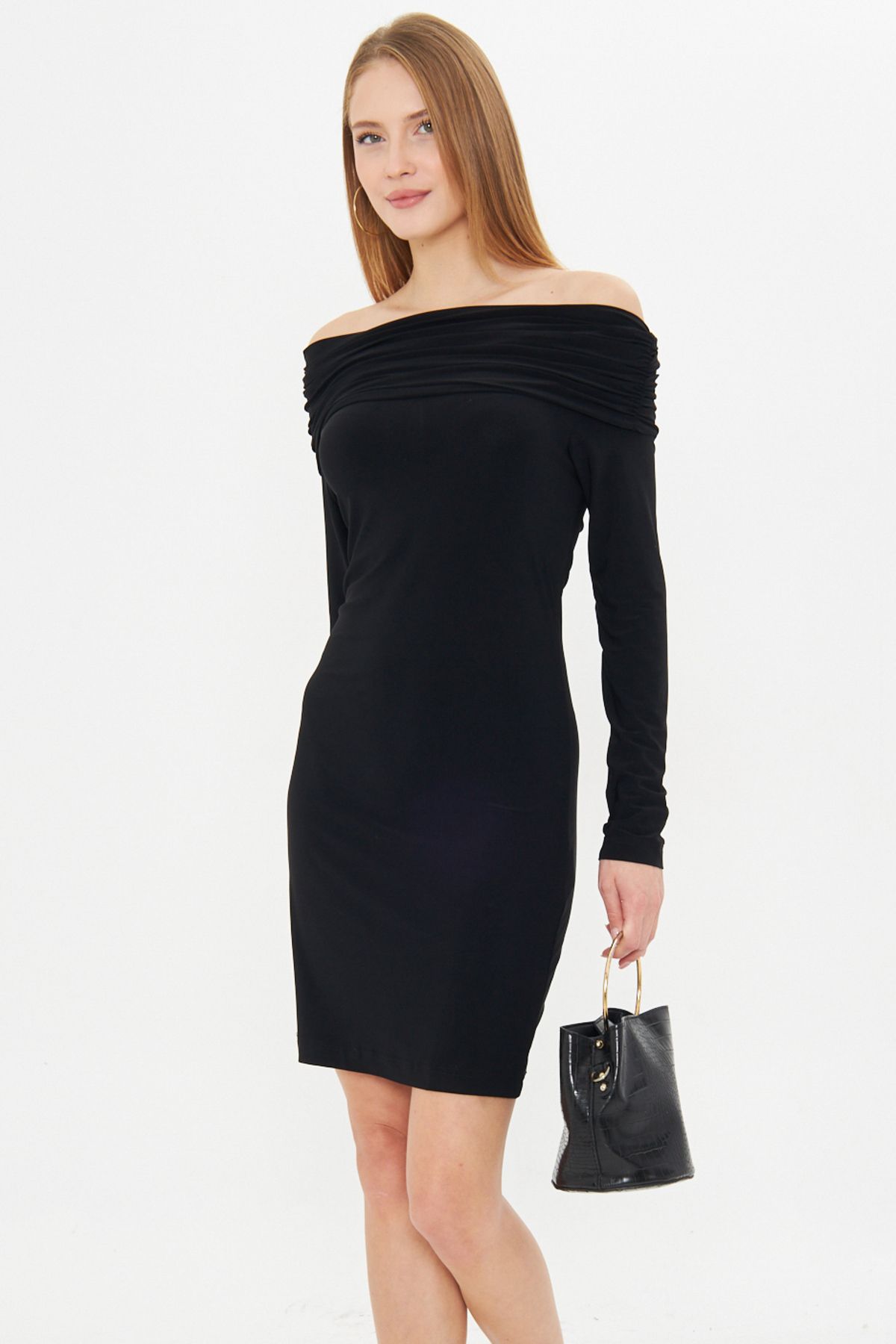 Woman black body sitting on the body carmen collar lycra long arm mini dress ARM-24Y001002