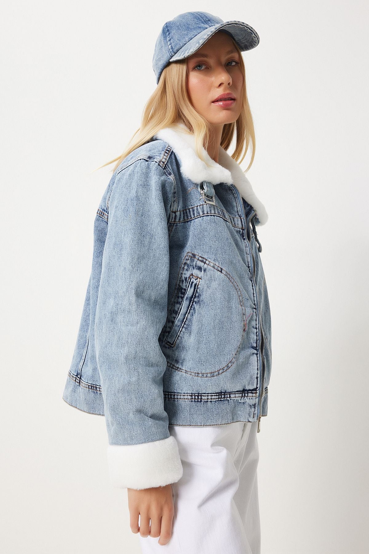 Women's Blue In -Blue Artificial Furry Denim Jacket RV00201