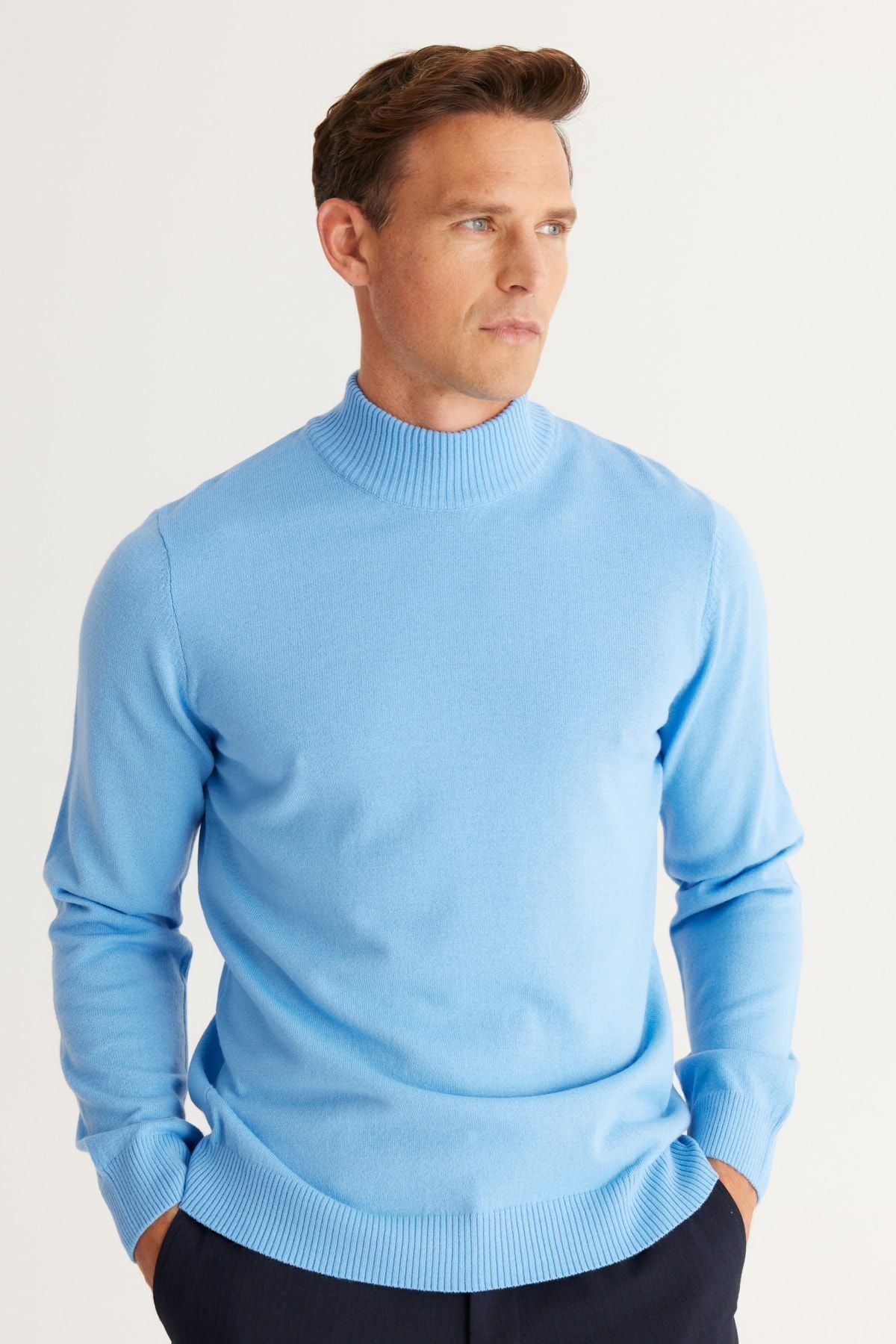 Men's light blue hair growth standard fit normal cut half fisherman collar knitwear sweater