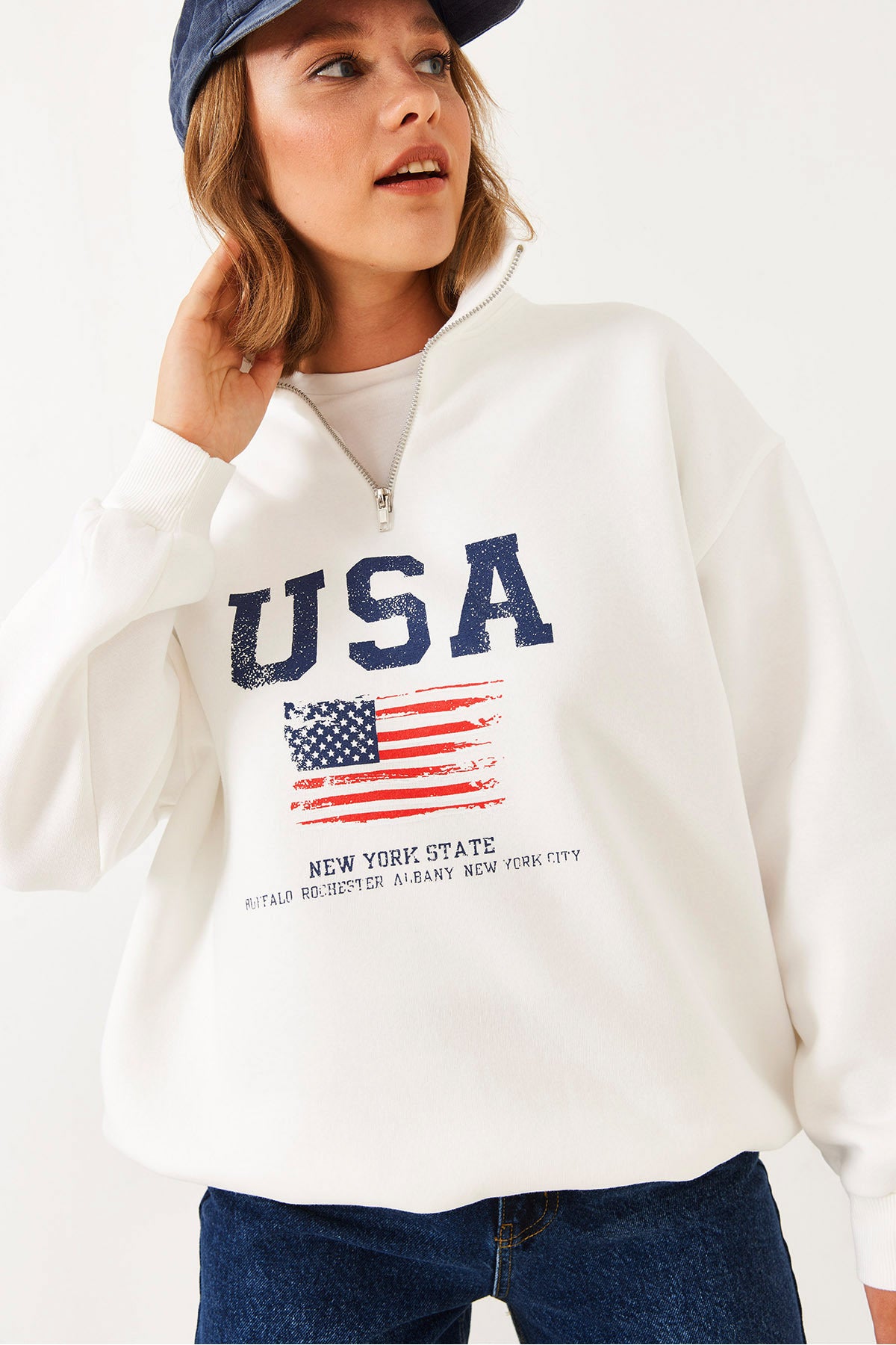 Women's Bee Zippered USA Printed High Collar Sweatshirt 60251880