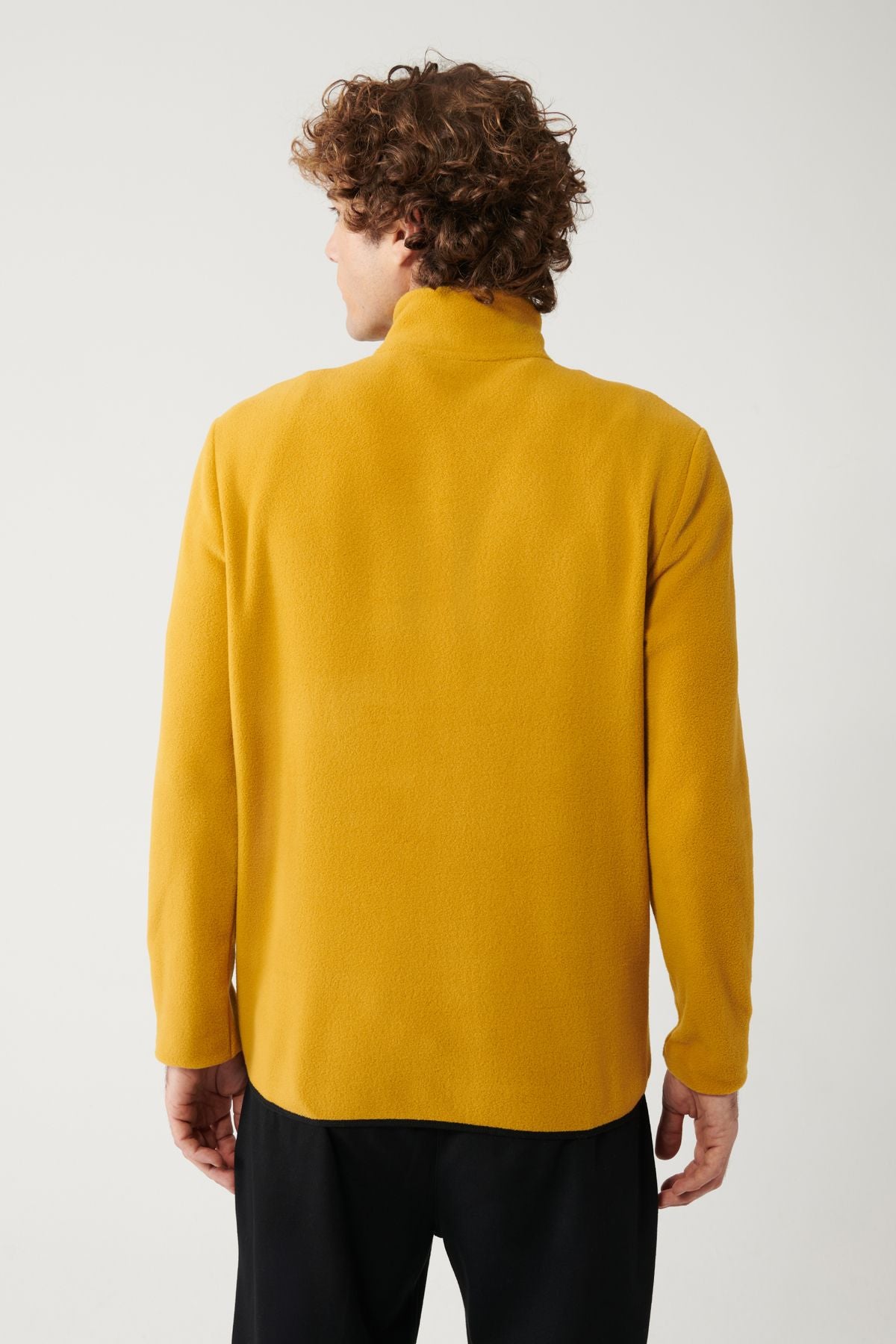 Men's mustard cold -resistant half -zipper with perpendicular collar polar sweatshirt E001068
