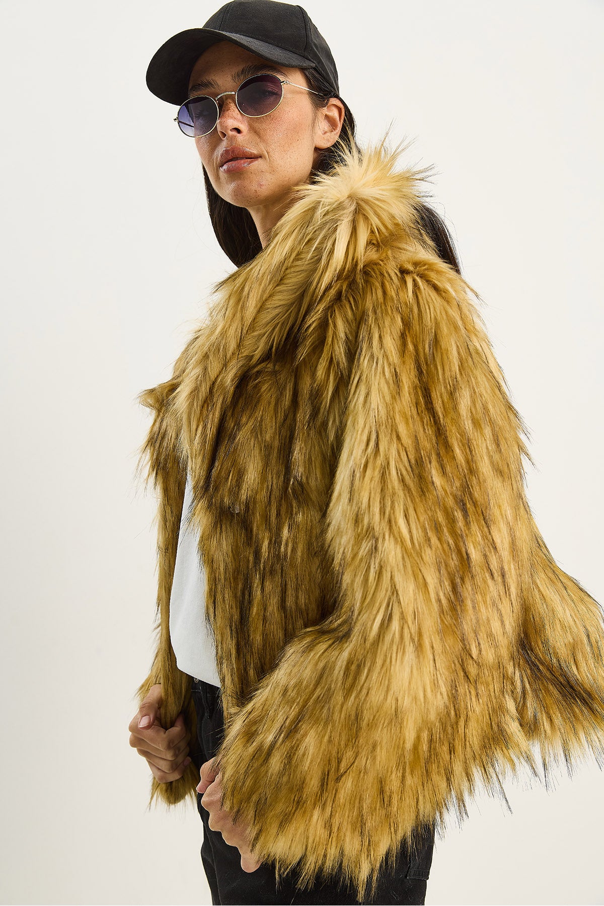 Women's Wide Collar Lined Short Premium Faux Fur Jacket 2770 60261574