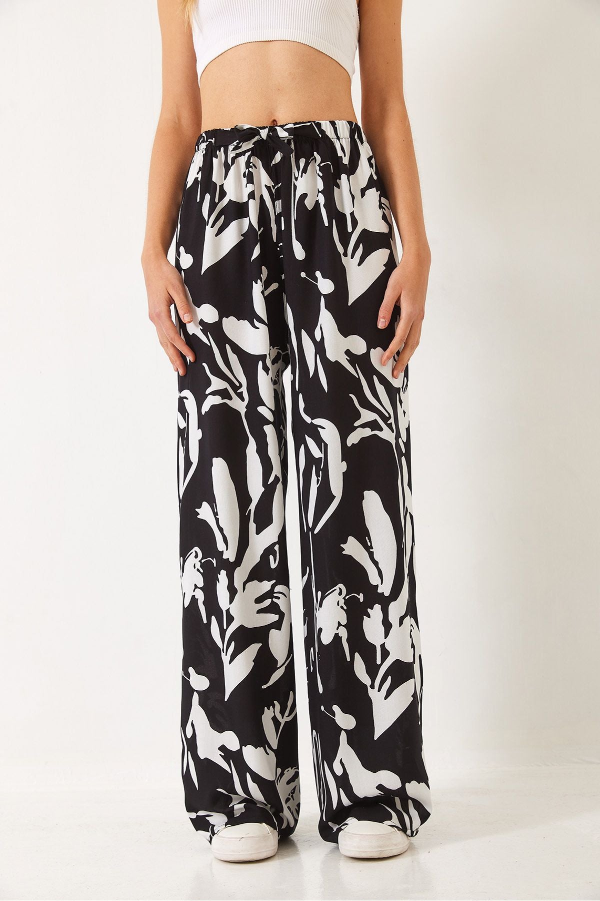 Female -linked patterned viscose pants 60261355