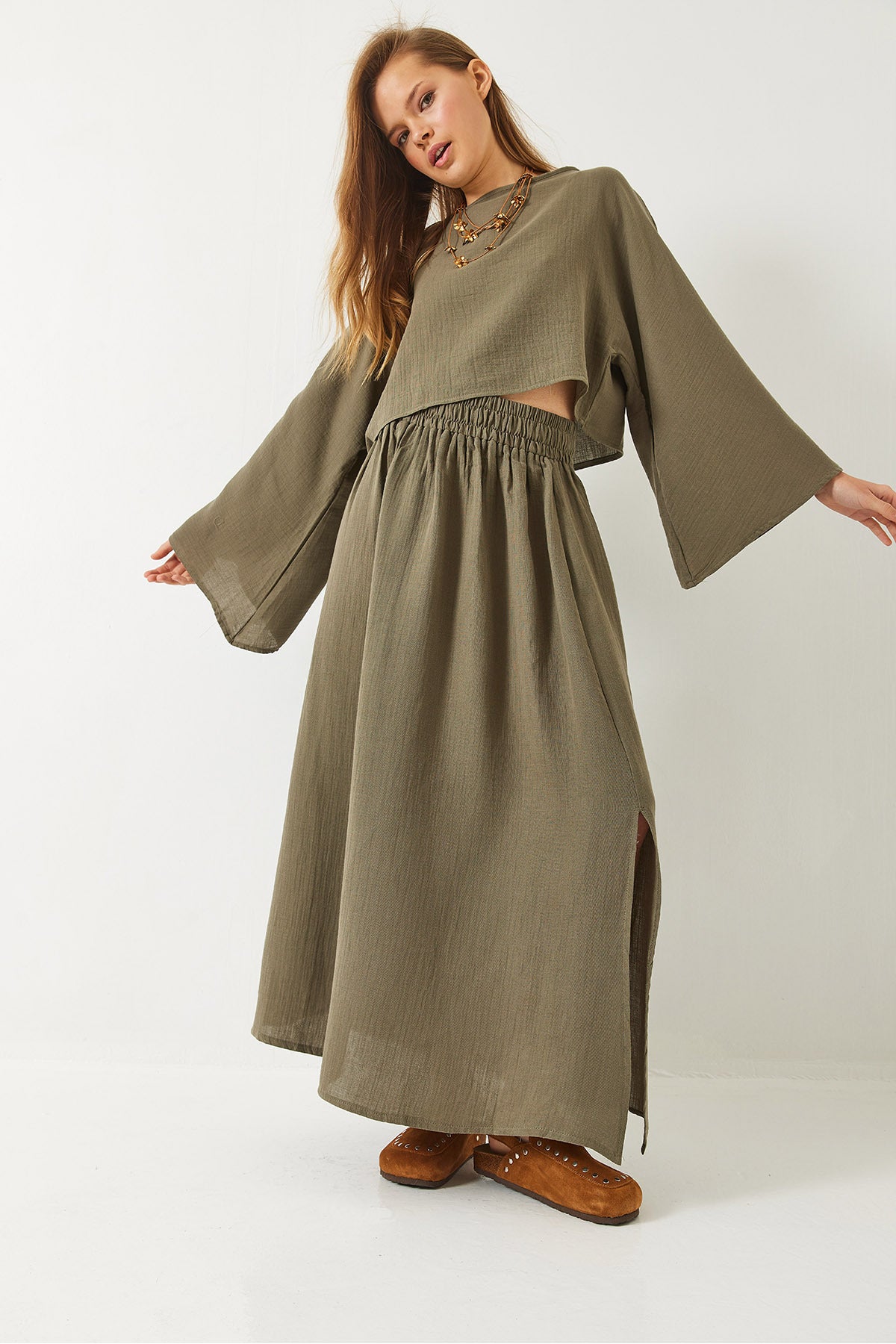 Women's Bat Sleeve Crop, Elastic Waist Slit Detail Skirt Muslin Suit 9280 60281002