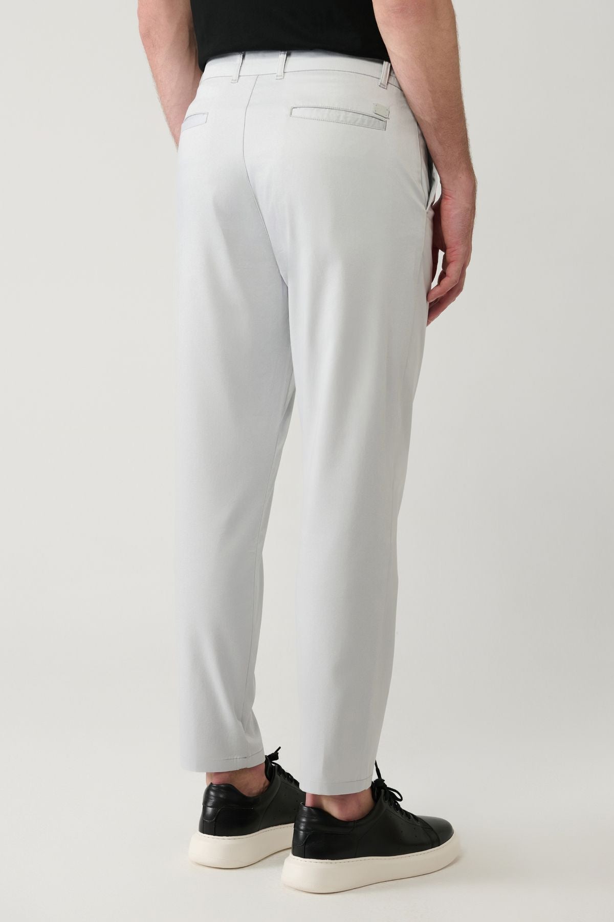 Men's light gray classic waist pants A41y3037