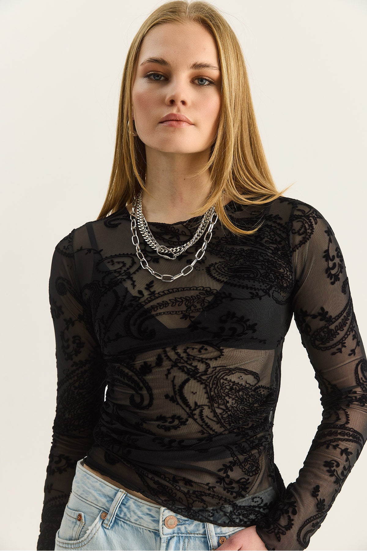 Women's Crew Neck Gathered Sides Shawl Patterned Transparent Tulle Blouse 6114 60283925