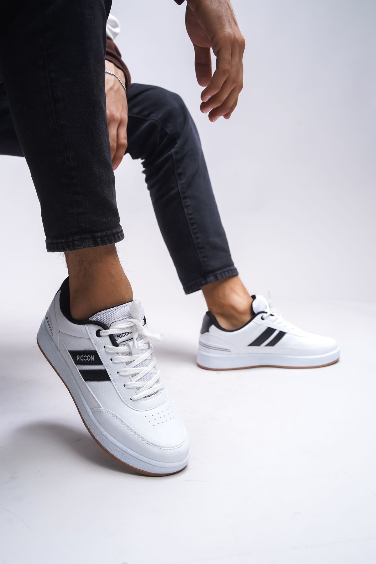 Zraudan Unisex Snekaer 001234 White Black Crepe