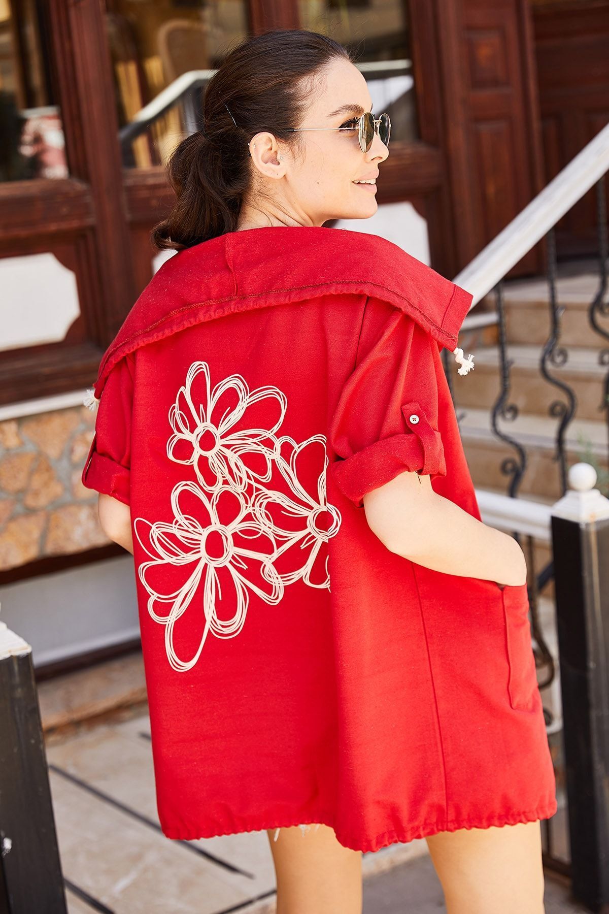 WOMEN'S RED RIGHT FLOWER PRINTED SEASONAL JACCS ARM-20K024030