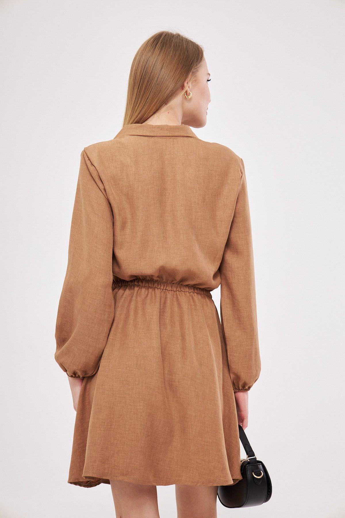 Female Camel Shirt collar Cruve waist and handle rubber dress with rubber dress ARM-25K001047