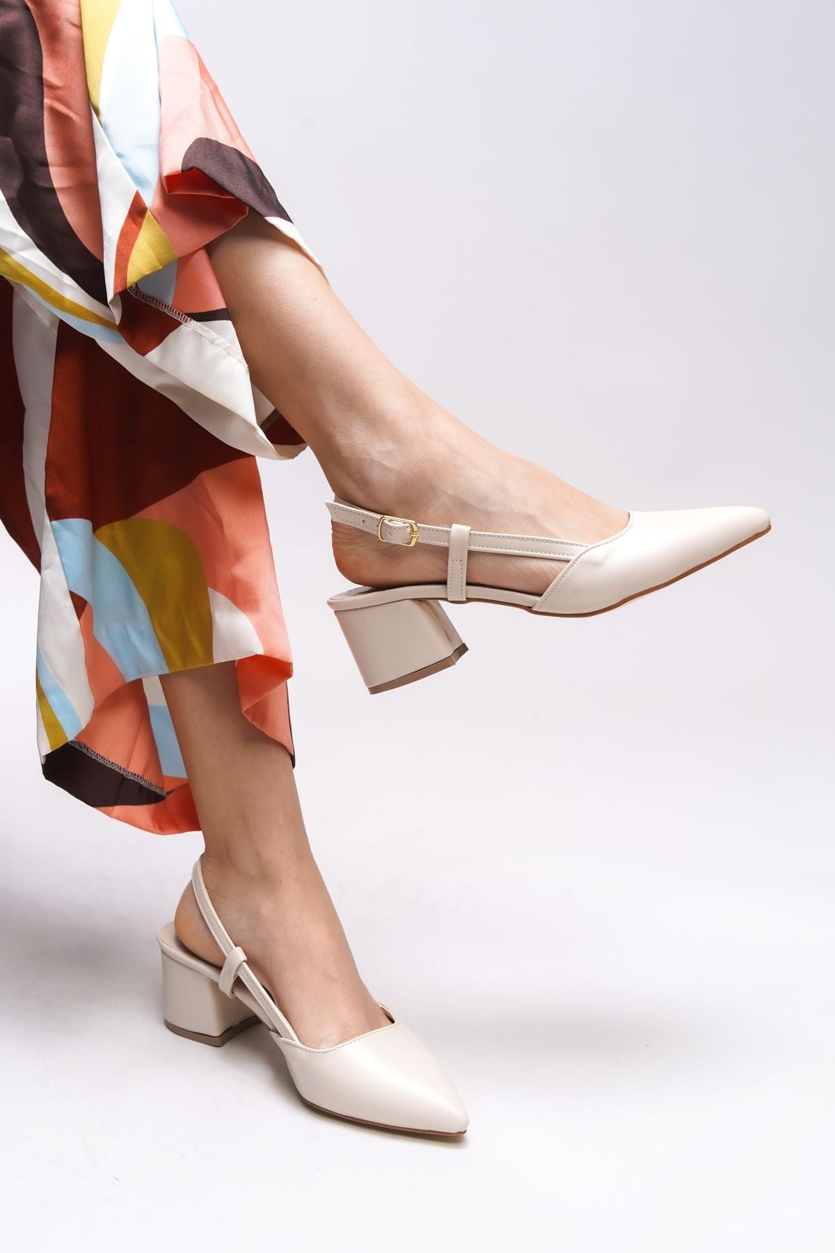 Sephdelia Behind the Back of Woman Light Nose Thick Heels Shoes 0012425 skin skin