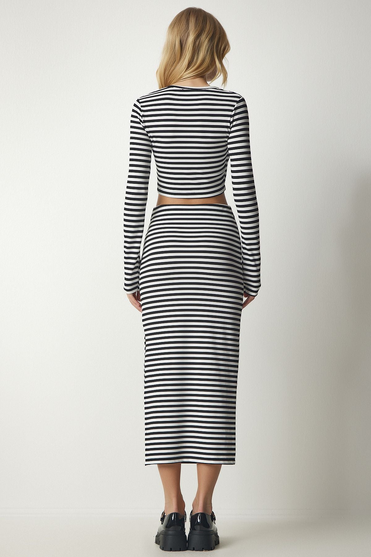 Female Black and White Striped Kashkorse Crop Skirt Set MC00228