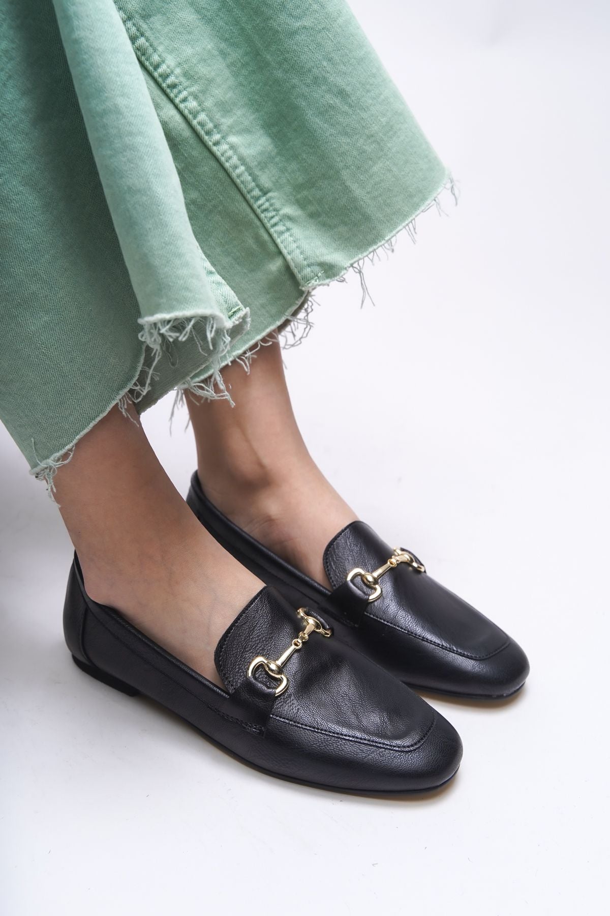 Ophisalia woman ballet 001293 black skin