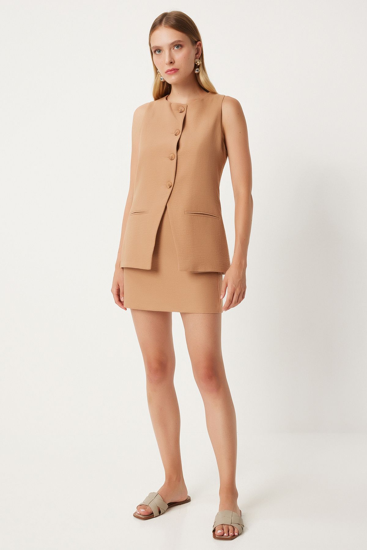 Female Biscuit Mini Woven Skirt FN03240