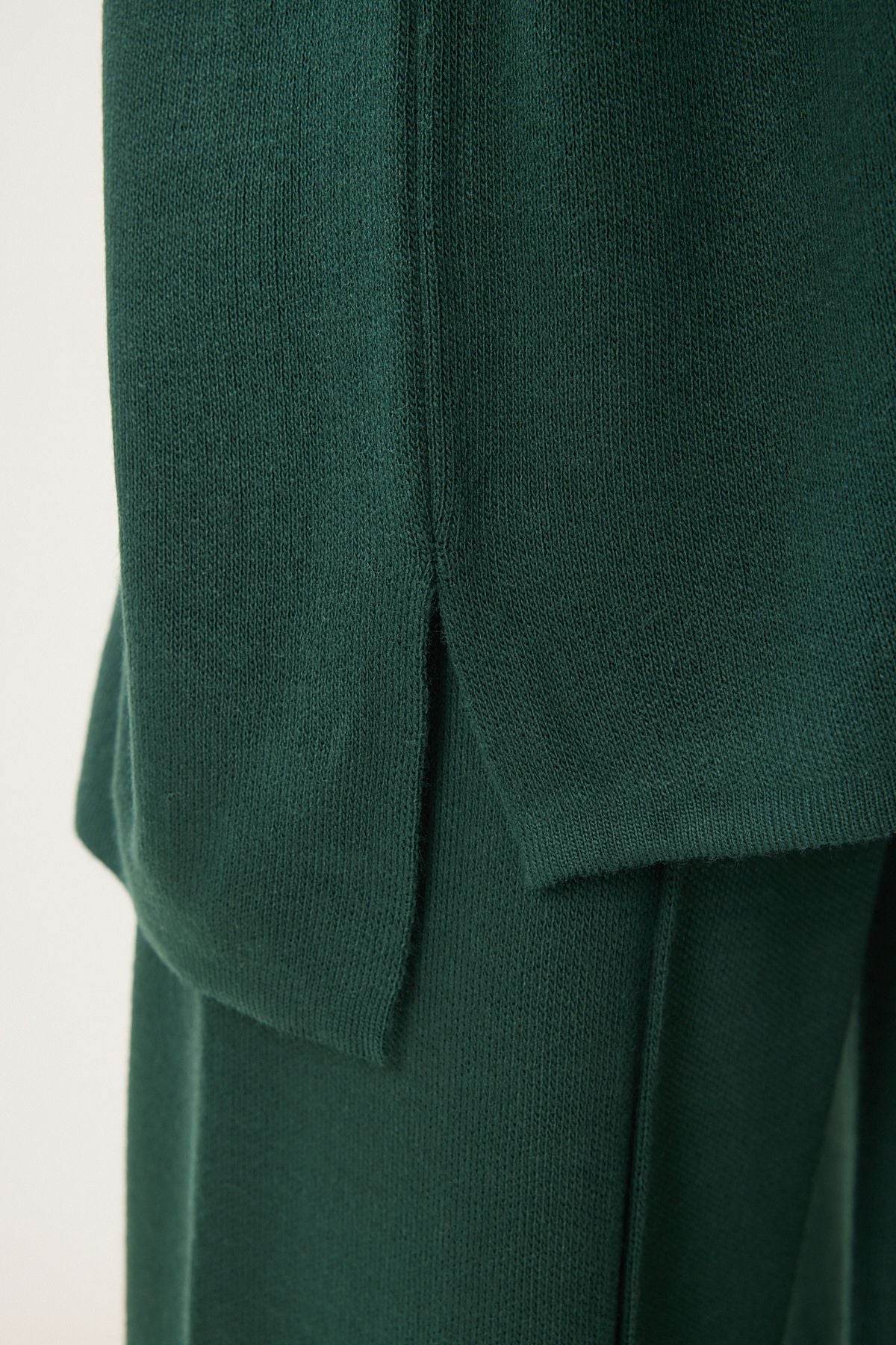 Female emerald green stylish knitwear sweater pants set mu00012