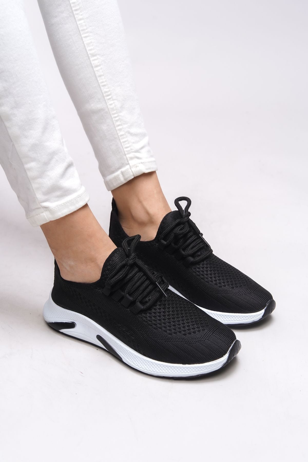 Thiebzar Unisex Sneaker 0012101 Black White