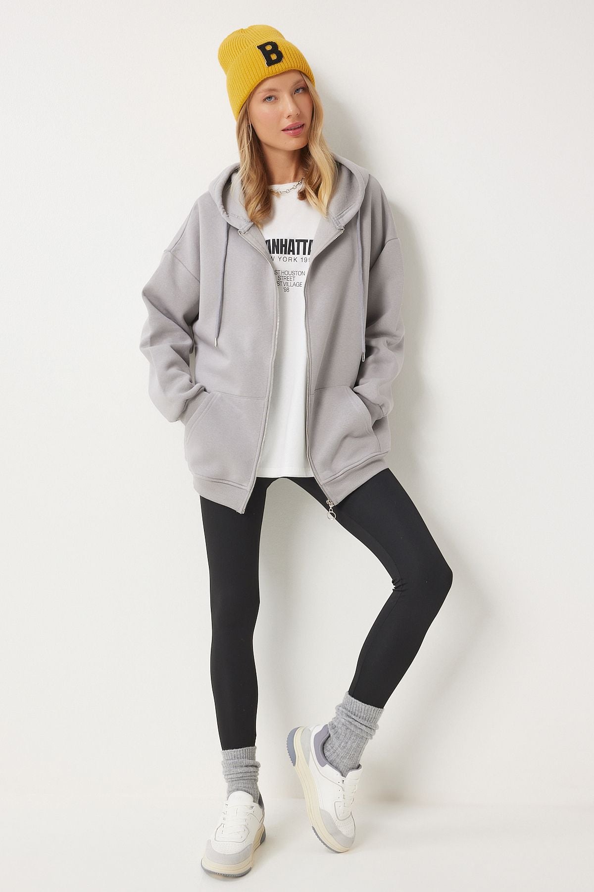 Woman Sweatshirt UB00124