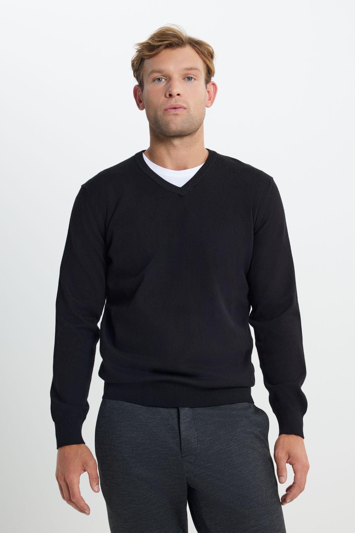 Men's Black Cotton Standard Fit Normal Cut V -Neck Basic Knitwear Sweater