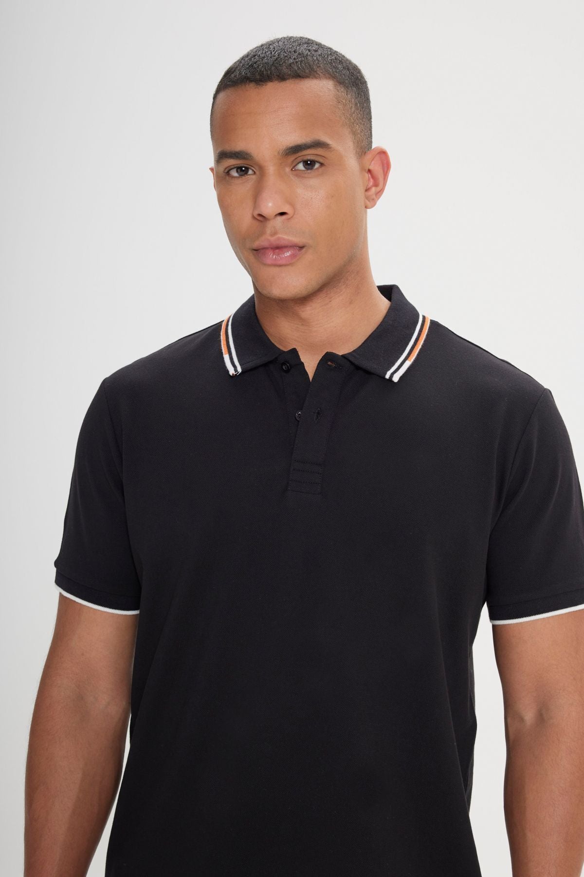 Men's black slim fit narrow cut 100 %cotton Polo collar T -shirt