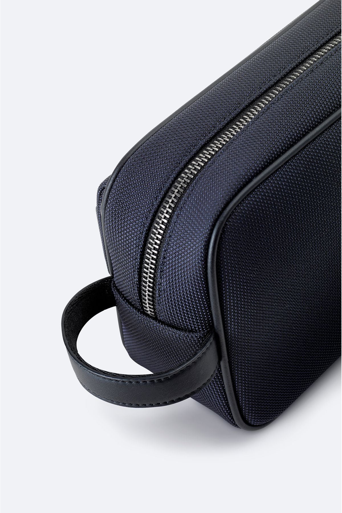 Men's Dark Navy blue Magnet Hand Bag A42y9110