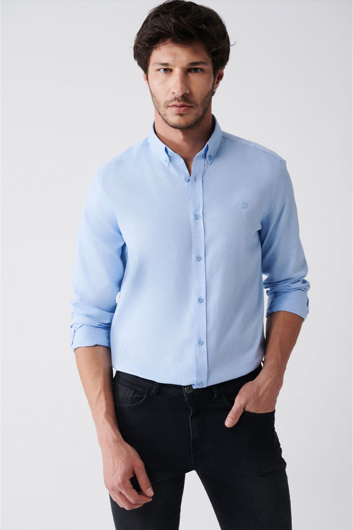 Men's Light Blue Oxford 100 %Cotton button collar shirt B002003