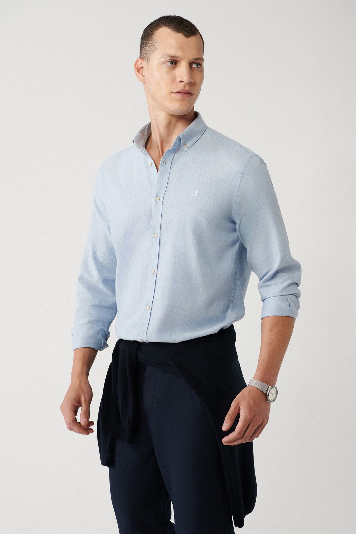 Men's light blue button collar 100 %cotton shirt B002033