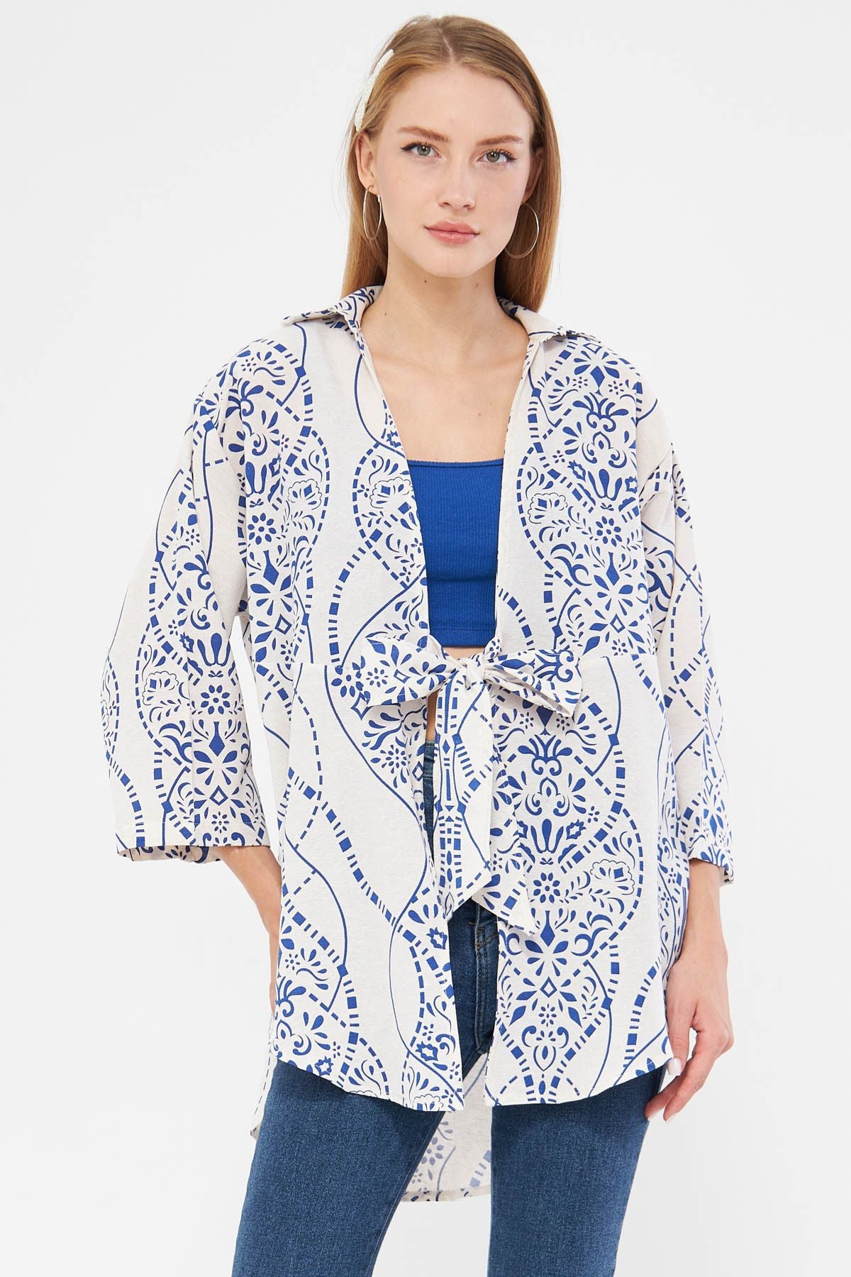 Female Blue White Patterned Linen-looking front-binding kimono shirt ARM-24Y001079