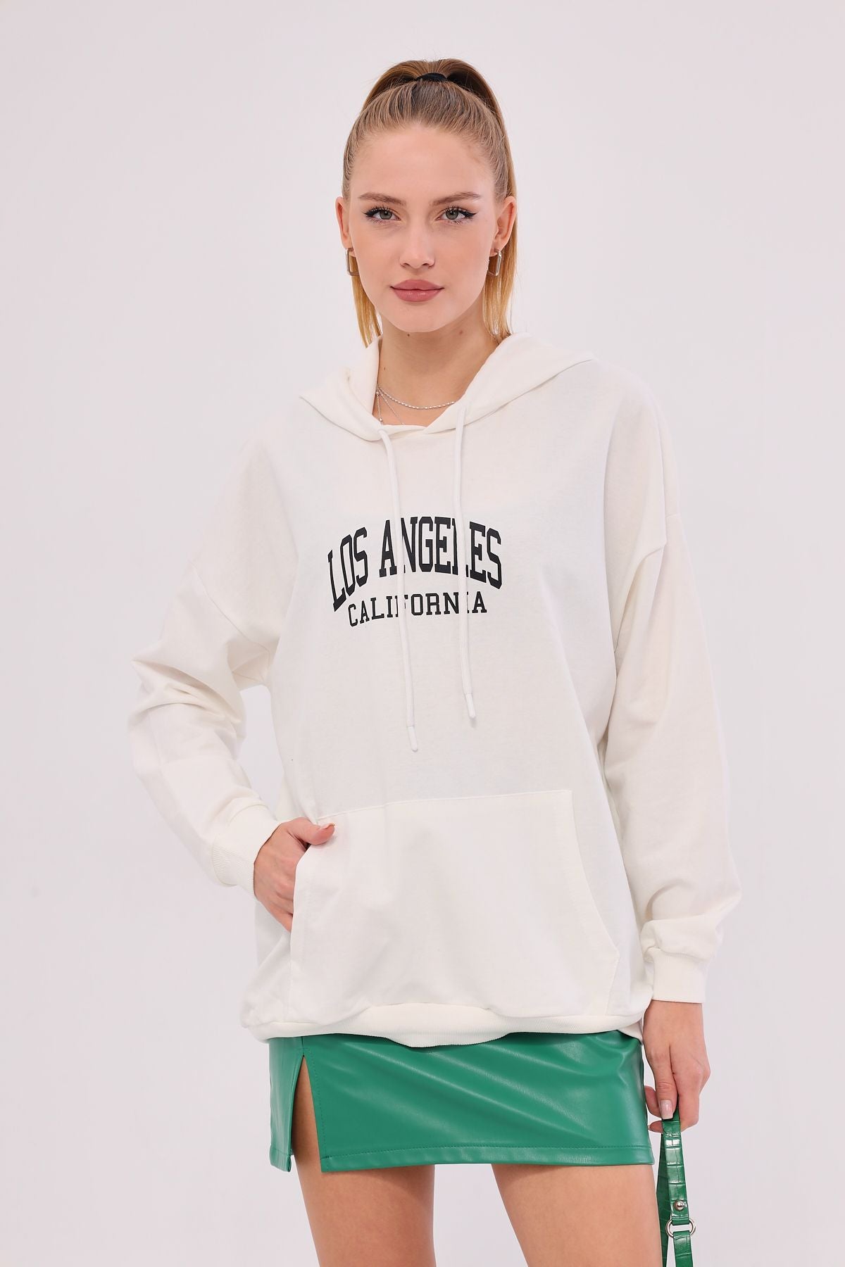 Woman White Los Angeles Printed Hooded Oversize Sweatshirt ARM-25K001026