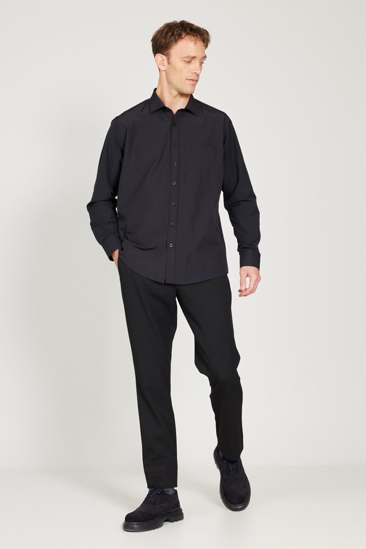 Men's Black Easy ironable Non-Iron Comfort Fit Wide Classic Classic Neck Shirt